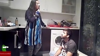 Teen Girlfriend'S Homemade Tape With Big Ass And Pussy Fucking