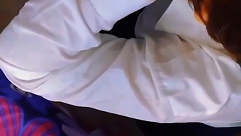 대학생 브리트니가 카메라 앞에서 첫 사정을 경험한다