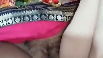 Indian Housewife'S Outdoor Urination Fetish In Rural Setting